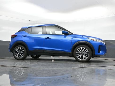 Used 2024 Nissan Kicks SV FWD image 40