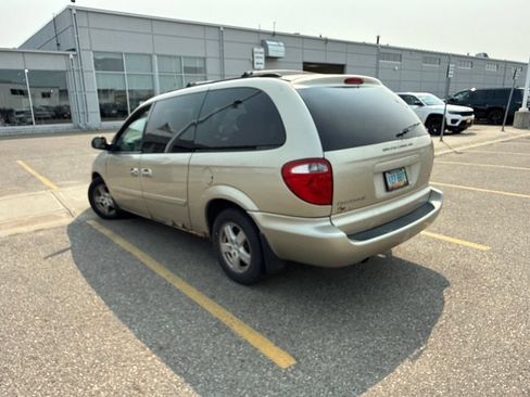 Used 2007 Dodge Grand Caravan SXT FWD image 5