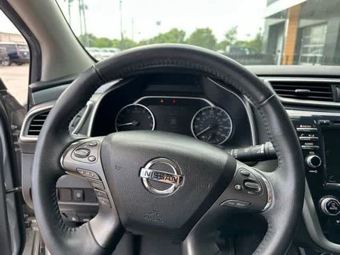 Used 2020 Nissan Murano SV FWD image 10
