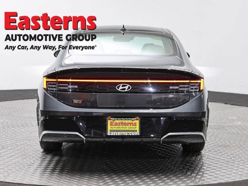 Used 2024 Hyundai Sonata SEL w/ Convenience Package FWD image 6