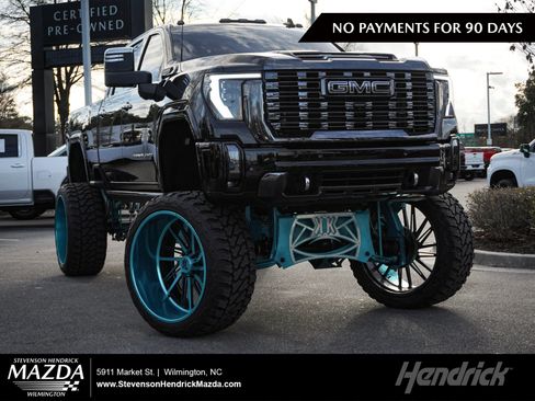 Used 2024 GMC Sierra 2500 Denali Ultimate AWD/4WD image 1