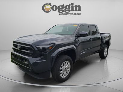 Used 2025 Toyota Tacoma SR5