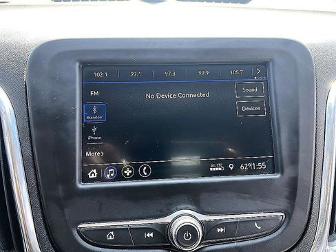 Used 2020 Chevrolet Equinox LS image 14