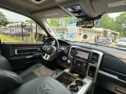 Used 2014 RAM 1500 Laramie w/ Convenience Group AWD/4WD image 16