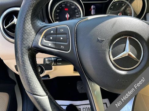 Used 2018 Mercedes-Benz GLA 250 image 15