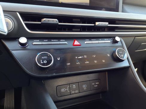 Used 2025 Hyundai Sonata SEL image 14