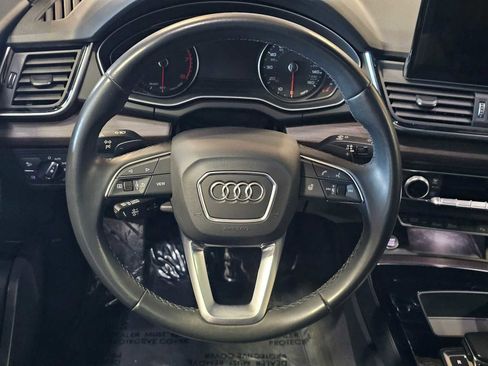 Used 2023 Audi Q5 2.0T Premium w/ Convenience Package image 21