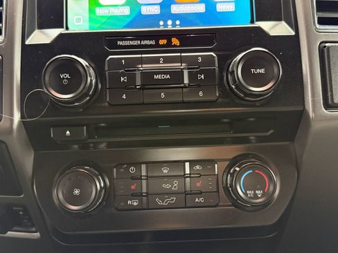 Used 2017 Ford F150 XLT w/ Equipment Group 302A Luxury image 39