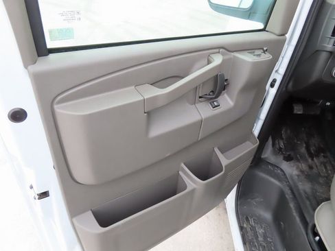 New 2025 Chevrolet Express 3500 w/ Power Convenience Package image 23