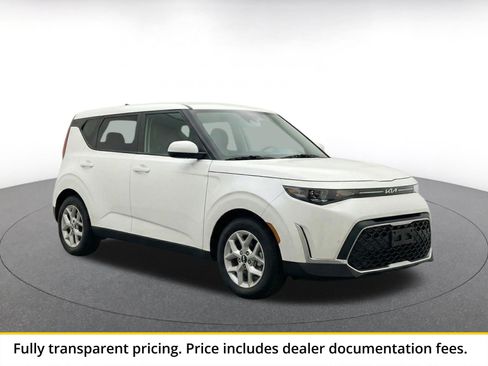Used 2025 Kia Soul LX w/ LX Technology Package FWD image 1