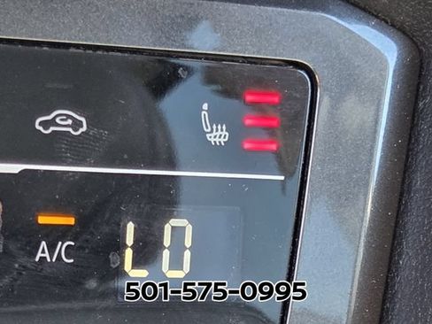Used 2023 Volkswagen Tiguan SE AWD/4WD image 25