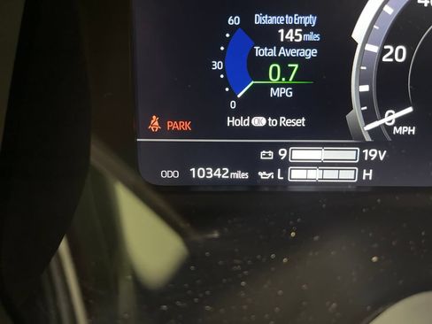 Certified 2025 Toyota Tundra Limited AWD/4WD image 19