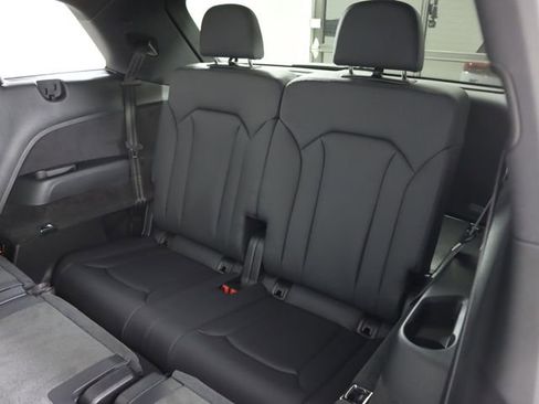 New 2026 Audi Q7 Premium Plus image 23