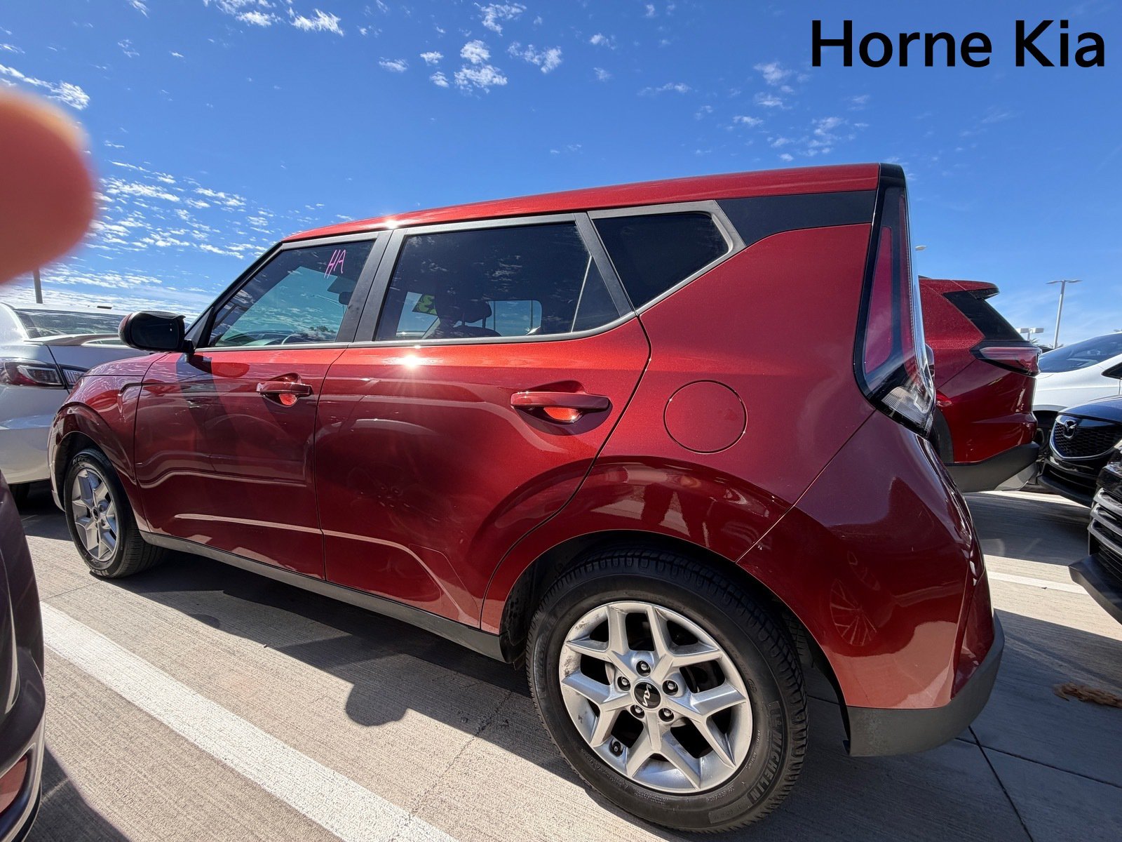 Certified 2023 Kia Soul LX w/ LX Technology Package FWD image 4