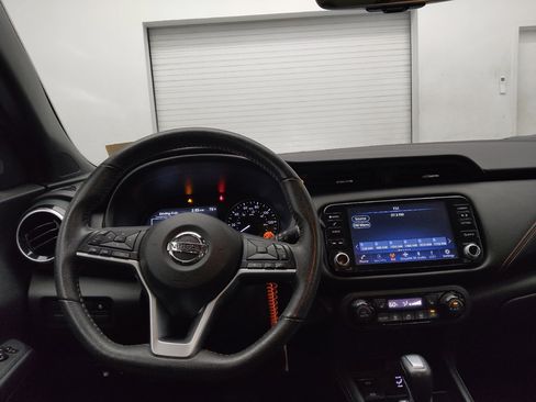 Used 2021 Nissan Kicks SR w/ SR Premium Package FWD image 22