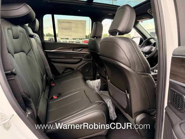 New 2026 Jeep Grand Cherokee Limited w/ Limited Altitude Package RWD image 16