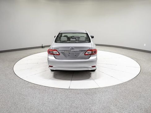 Used 2011 Toyota Corolla LE FWD image 26