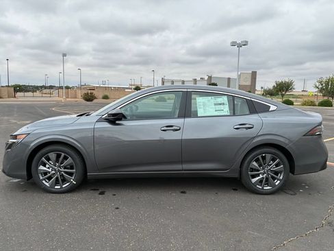 New 2026 Nissan Sentra SL w/ Floor Mat Package FWD image 3