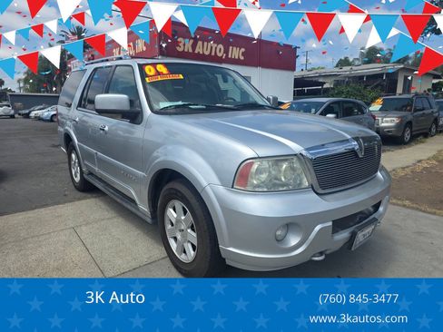 Used 2004 Lincoln Navigator Luxury AWD/4WD image 1