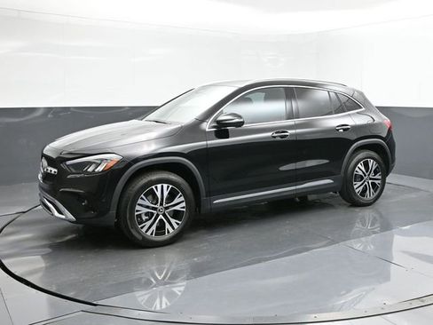 New 2025 Mercedes-Benz GLA 250 4MATIC image 34