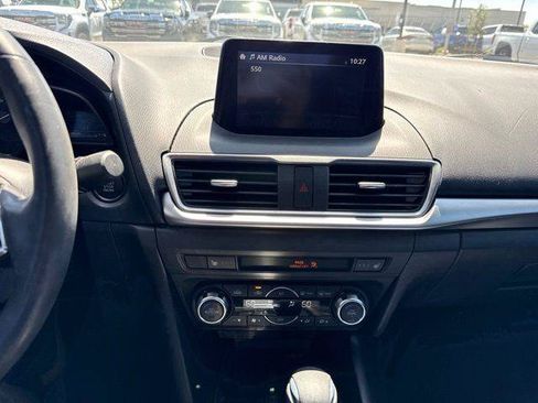 Used 2018 MAZDA MAZDA3 Touring FWD image 8