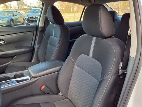 Used 2024 Nissan Sentra SV image 13