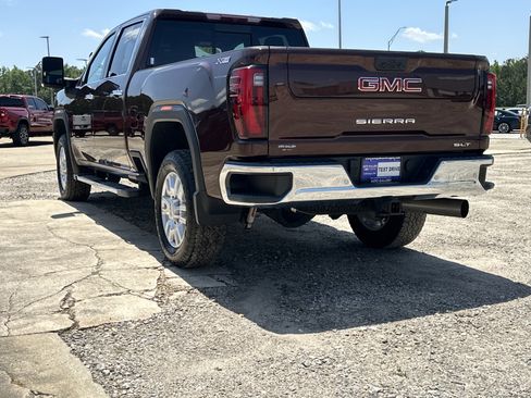 Certified 2024 GMC Sierra 2500 SLT w/ SLT Premium Package AWD/4WD image 11