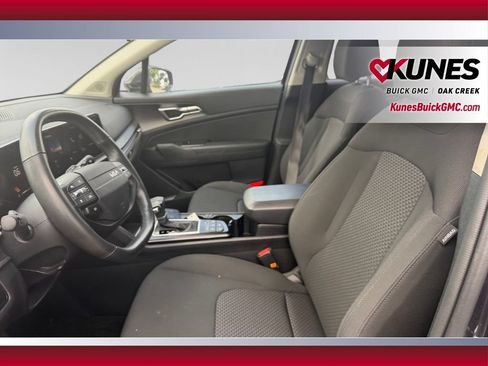 Used 2026 Kia Sportage LX FWD image 22