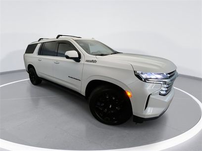 Used 2023 Chevrolet Suburban High Country w/ Premium Package 2