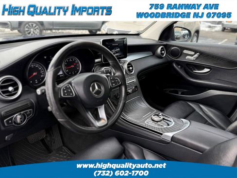 Used 2017 Mercedes-Benz GLC 300 4MATIC Coupe image 41