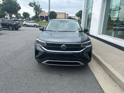 Certified 2023 Volkswagen Taos S FWD image 3