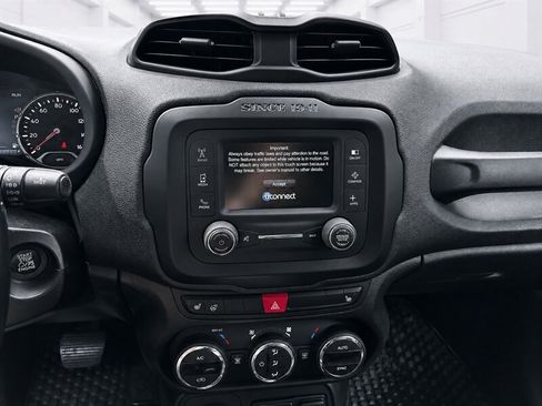 Used 2017 Jeep Renegade Trailhawk AWD/4WD image 15