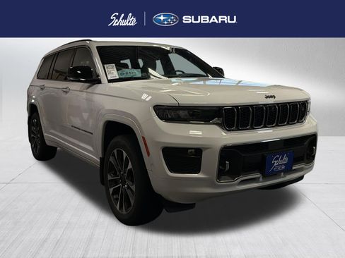 Used 2022 Jeep Grand Cherokee L Overland w/ Advanced Protech Group III AWD/4WD image 1