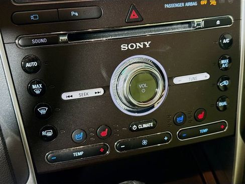 Used 2016 Ford Explorer Limited image 17