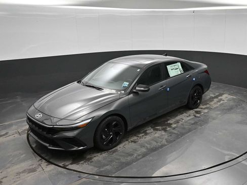New 2026 Hyundai Elantra SEL Sport FWD image 26
