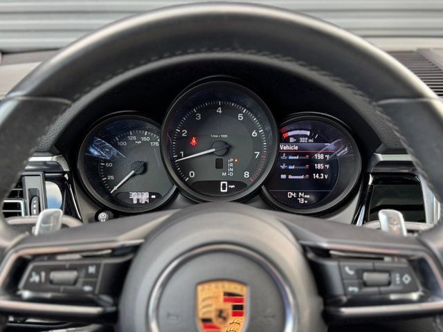 Used 2022 Porsche Macan AWD/4WD image 20