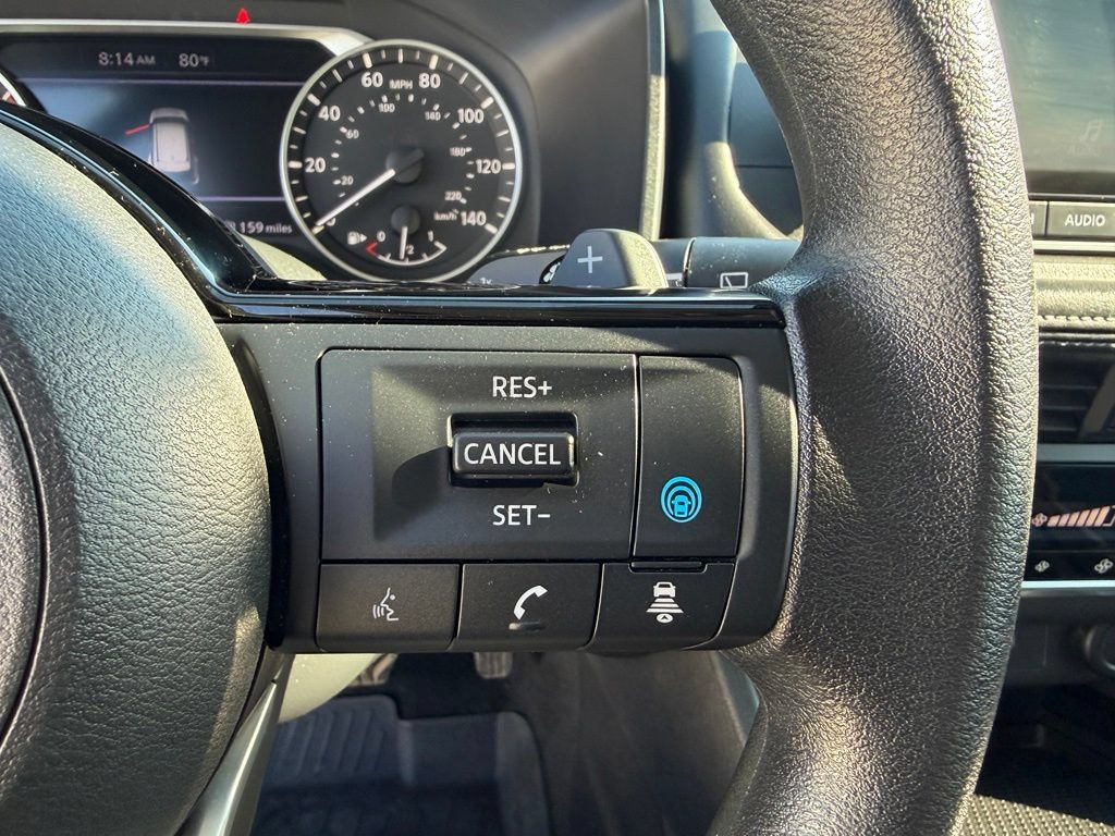 Used 2023 Nissan Rogue SV AWD/4WD image 16