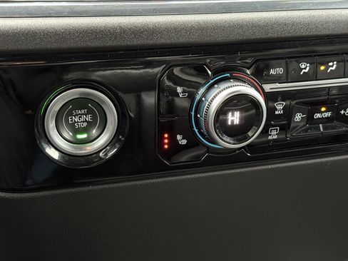 Used 2024 GMC Sierra 1500 SLT image 24