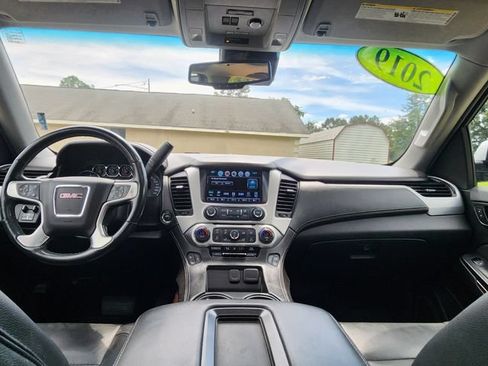 Used 2019 GMC Yukon SLT w/ Premium Edition RWD image 22