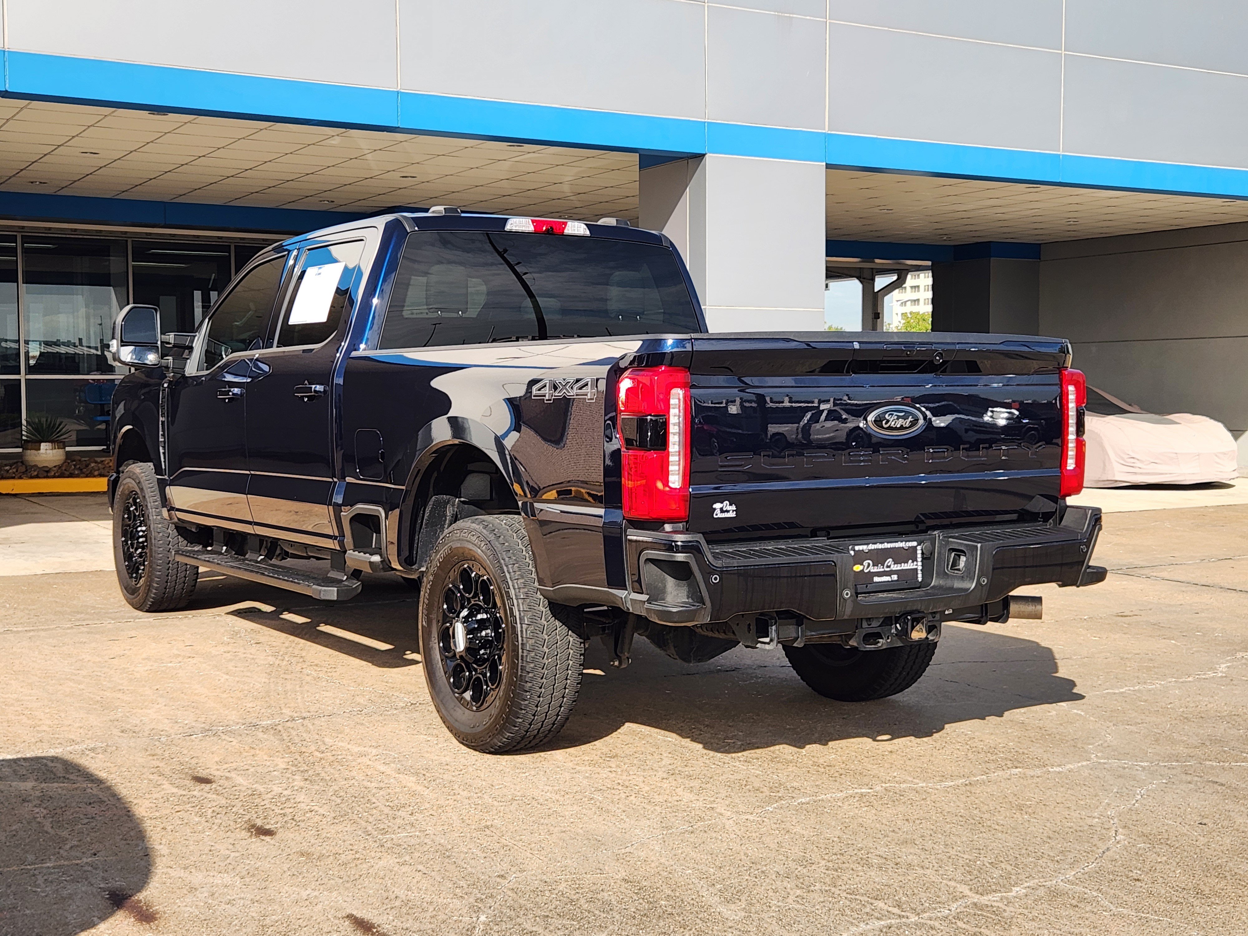Used 2025 Ford F350 XLT w/ Black Appearance Package AWD/4WD image 8