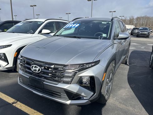 Used 2025 Hyundai Tucson SEL image 3