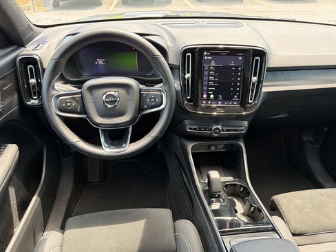 Used 2023 Volvo C40 P8 Recharge Ultimate w/ Protection Package Premier AWD/4WD image 27