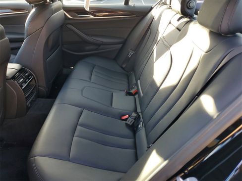 Used 2019 BMW 530i image 15