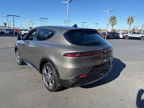 Used 2024 Alfa Romeo Tonale Ti image 5