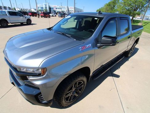 Used 2021 Chevrolet Silverado 1500 LT Trail Boss w/ Convenience Package II image 19