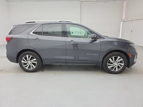 Used 2022 Chevrolet Equinox Premier AWD/4WD image 13
