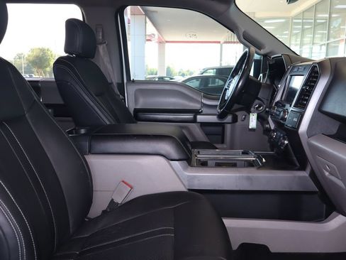 Used 2019 Ford F150 XLT w/ Equipment Group 302A Luxury AWD/4WD image 36