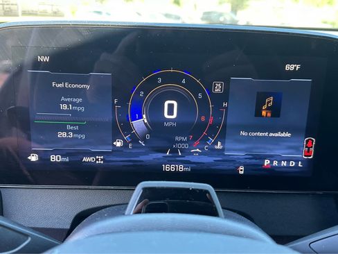Used 2024 Chevrolet Traverse RS w/ LPO, Floor Liner Package AWD/4WD image 15