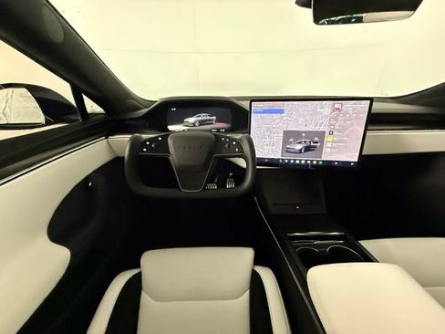 Used 2026 Tesla Model S Plaid AWD/4WD image 29