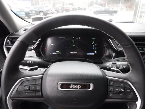 Used 2024 Jeep Grand Cherokee Limited 4xe image 46